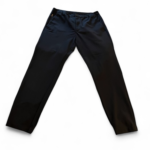 NWOT Theory Terrance Jogger in Precision Ponte Black - Picture 6 of 10